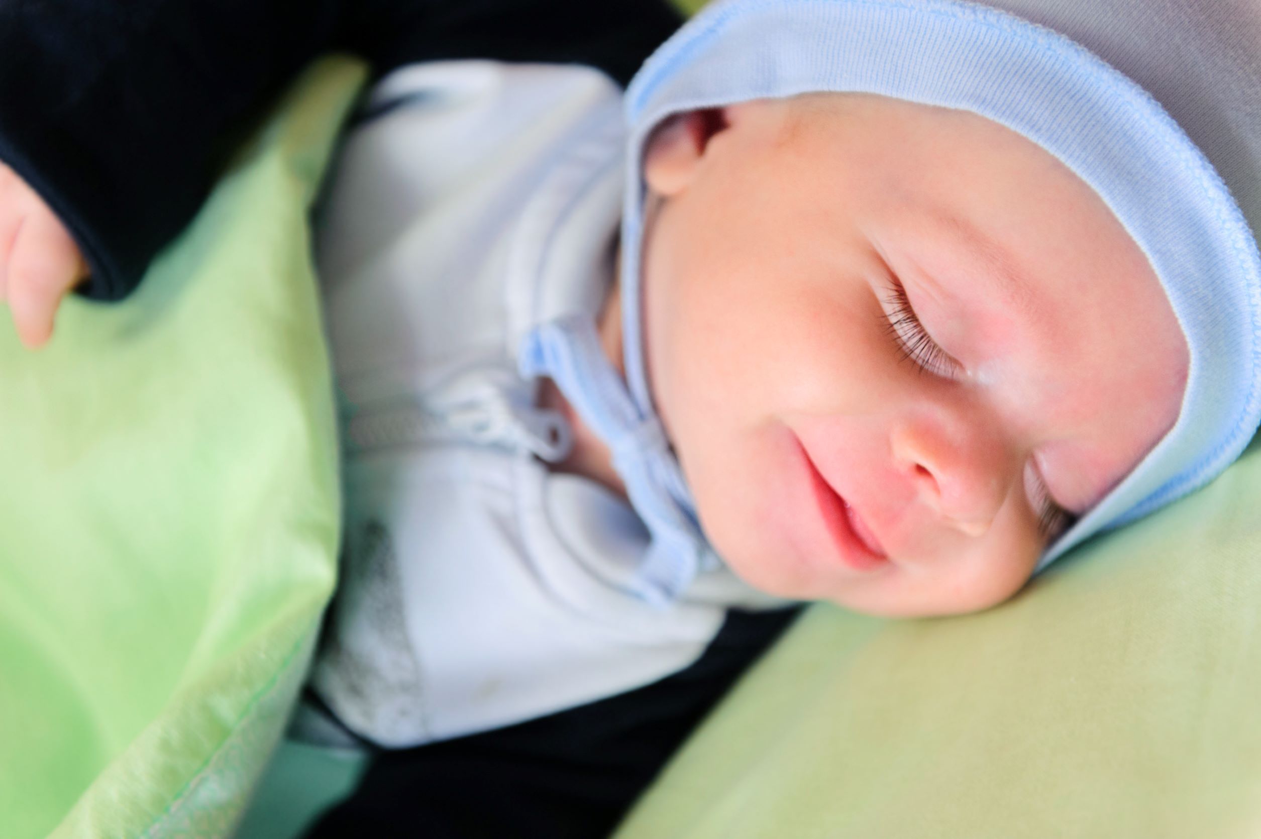 Tilfreds sovende baby